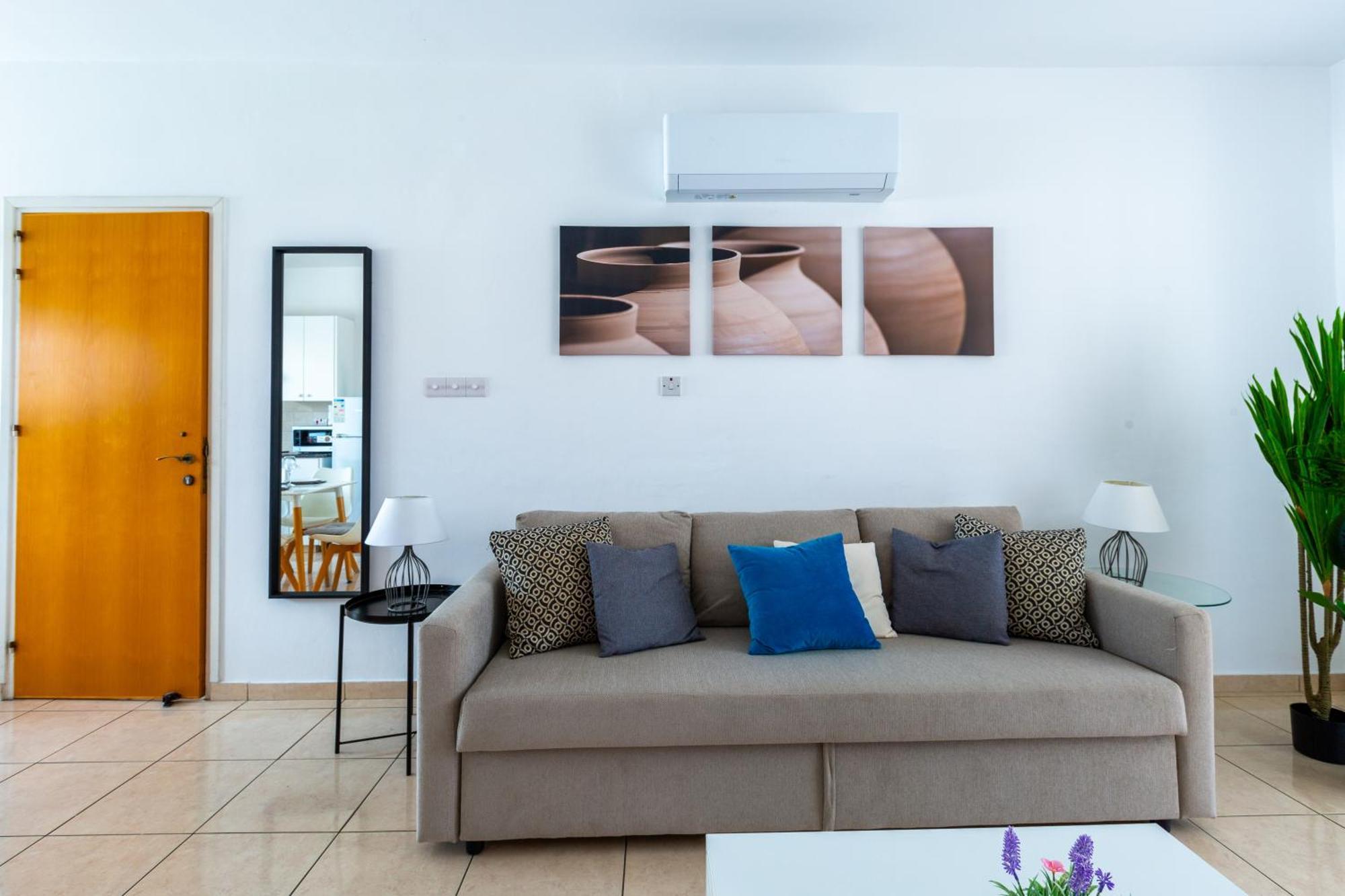 Beautiful 2 Bed Apartment In Paphos Cyprus Exteriér fotografie
