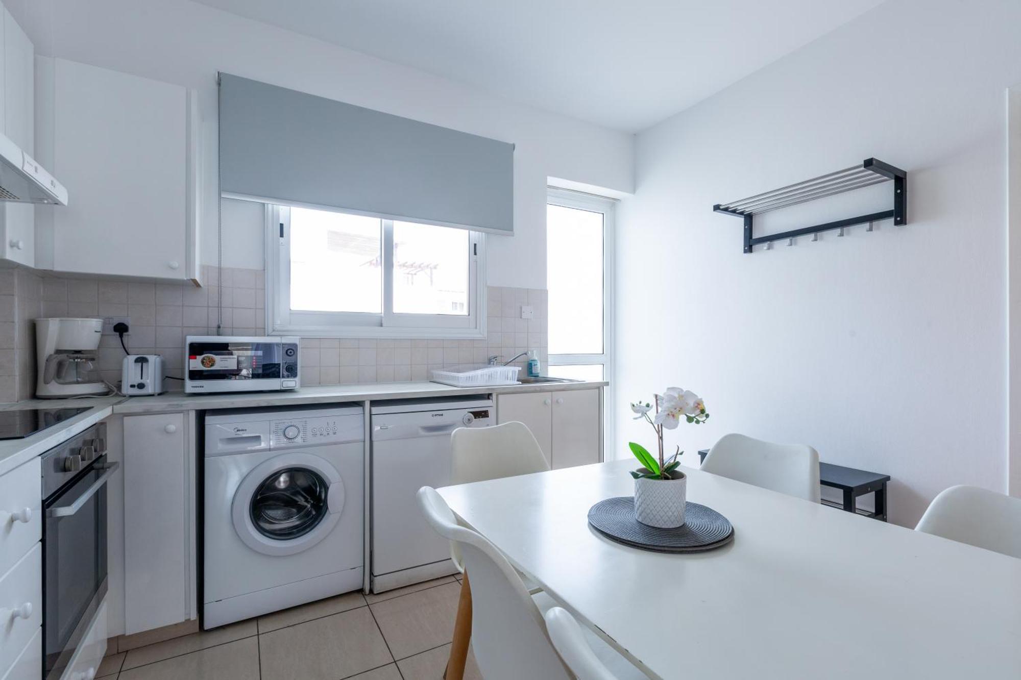 Beautiful 2 Bed Apartment In Paphos Cyprus Exteriér fotografie